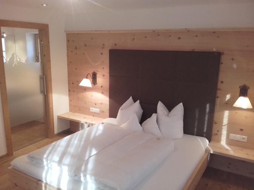 Tirol Appartement Haus Zillertal 젤암질러 객실 사진