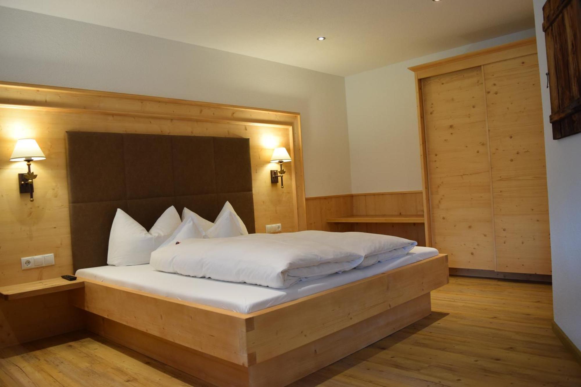 Tirol Appartement Haus Zillertal 젤암질러 객실 사진